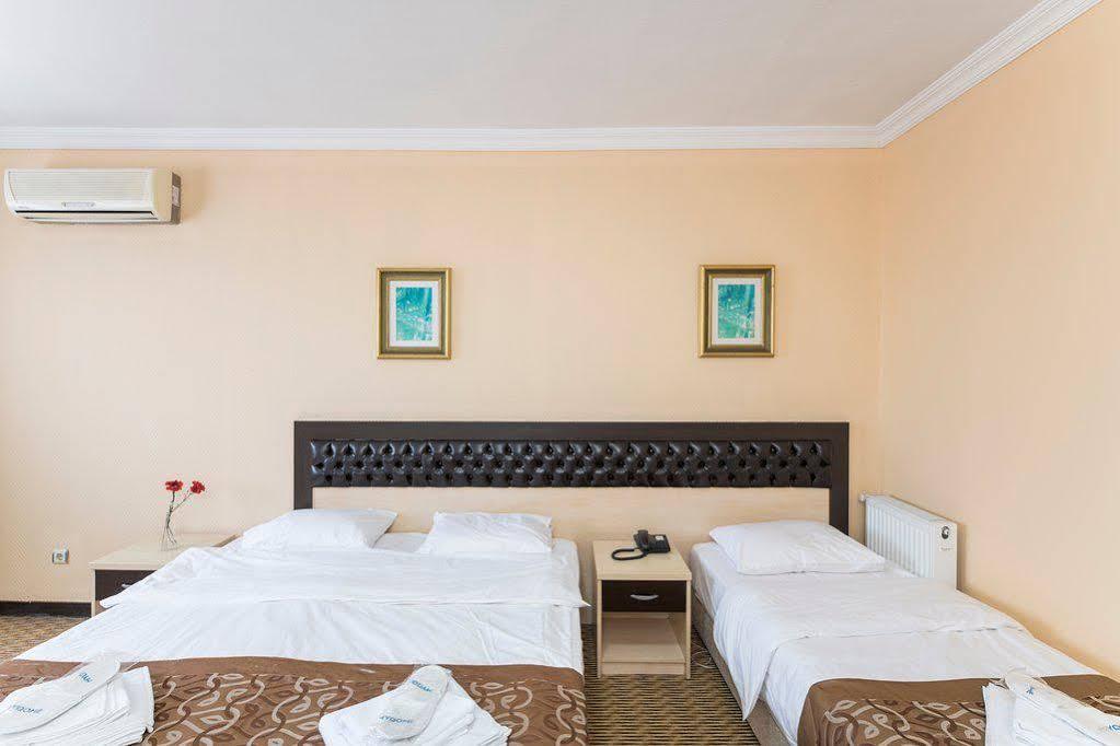 My Dome Economy Hotel Istanbul Ngoại thất bức ảnh